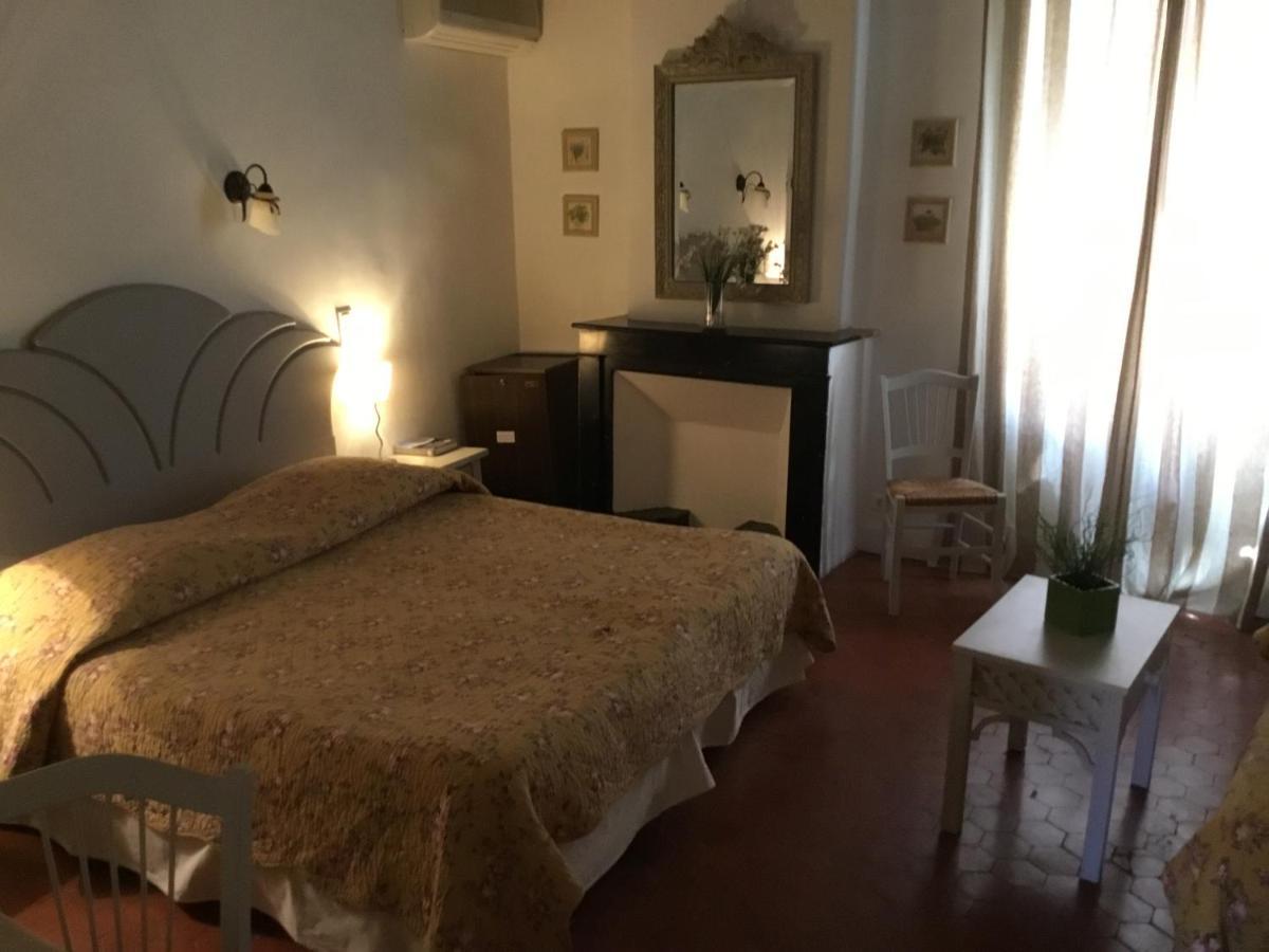 Le Castellas - Les Collectionneurs Hotel Collias