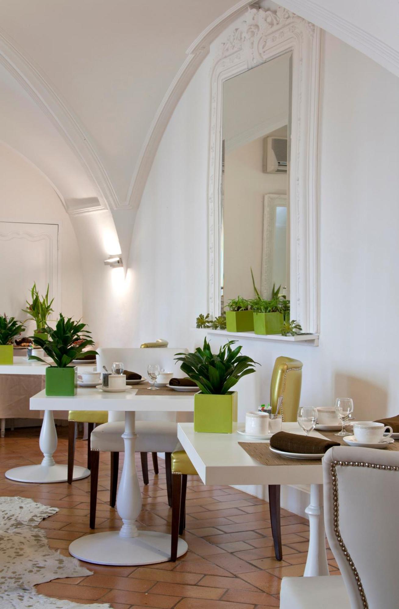 Hotel Le Castellas - Les Collectionneurs